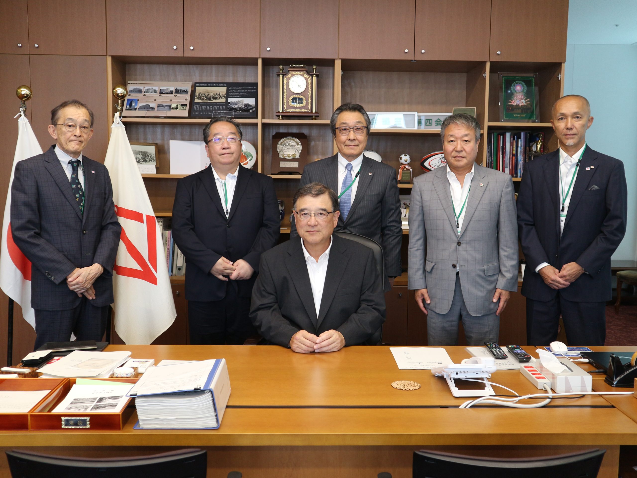 横浜市会議長を表敬訪問しました。